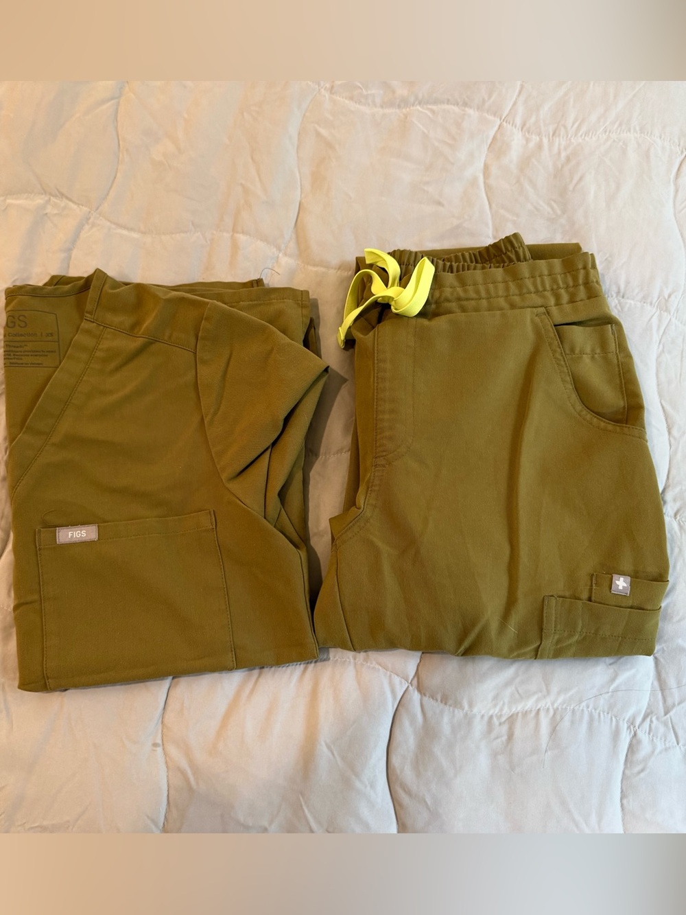 FIGS Women’s Olive Green Srub Top and Pants with Neon Drawstring